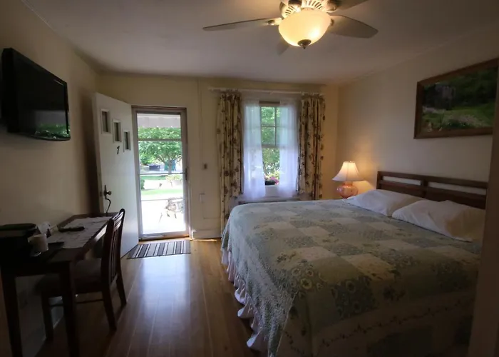 Carolina Country Inn